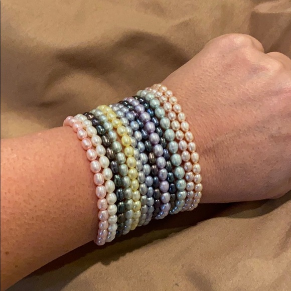 Multicolored and multi-strand bracelet. - Picture 3 of 3